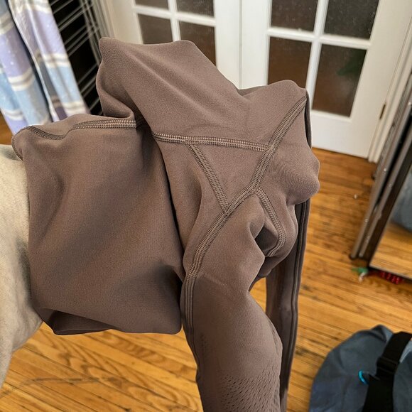 Lululemon Ebb to Street Mesh Legging 25” - Moonwalk (lavender) Size 10 - Picture 5 of 5